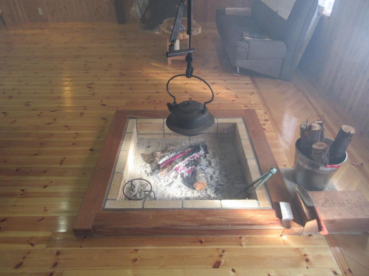 民泊くま - 絵画と音楽の宿 Inawashiro Ngoại thất bức ảnh